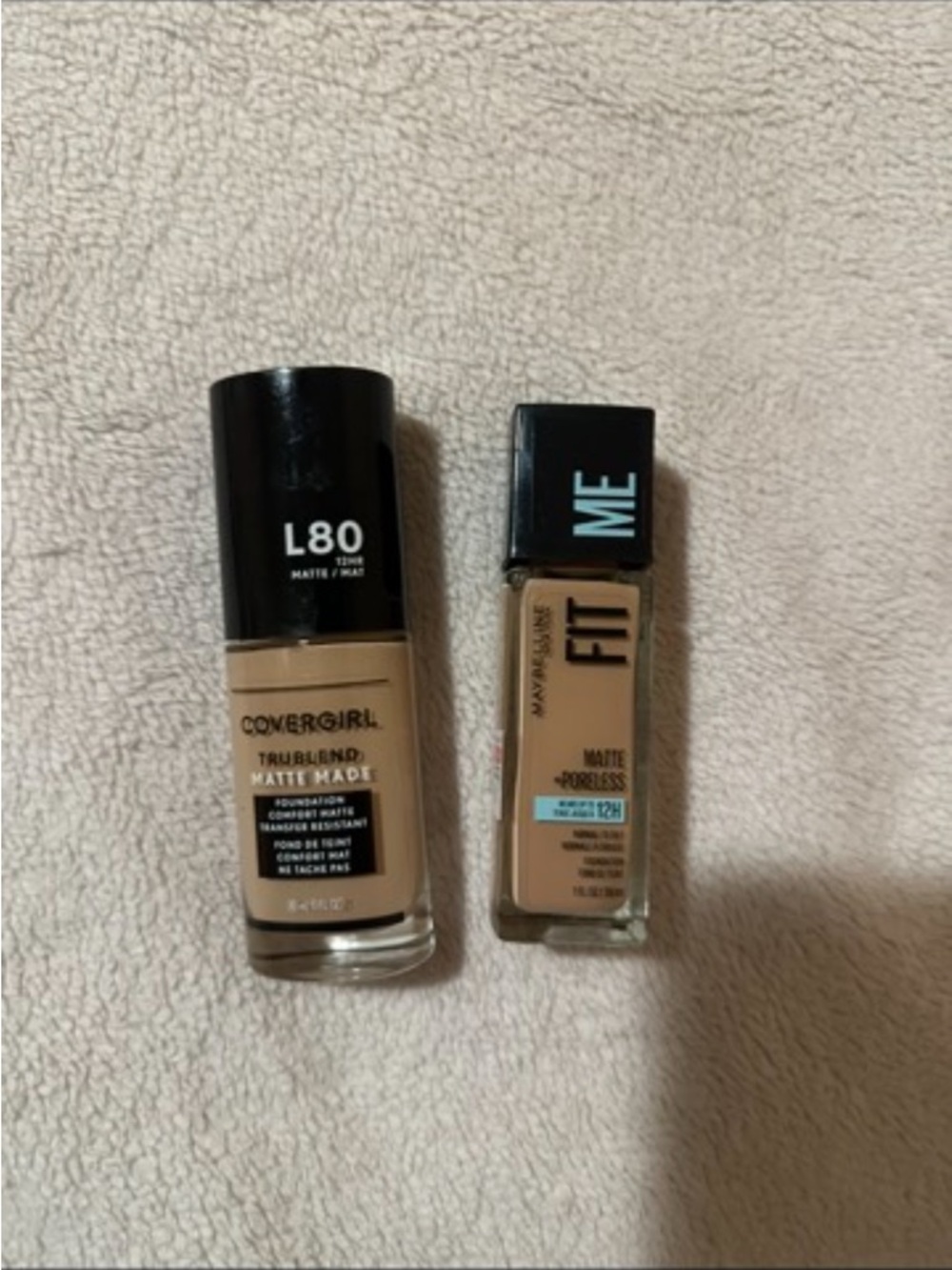 COVERGIRL bundle TrueBlend Matte Made Foundation L80 Natural Beige Bottle